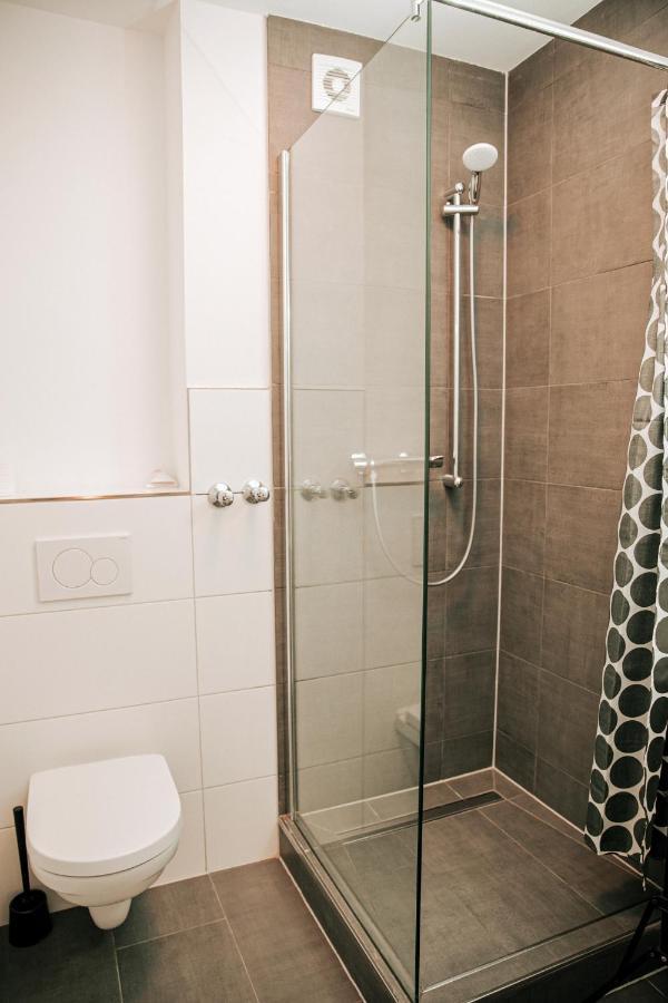 Domizil Hostel BRE Buitenkant foto